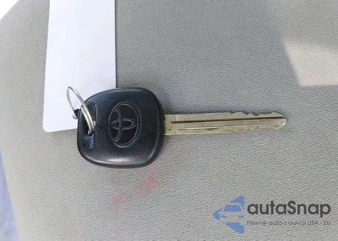 2010 Toyota Corolla z USA, uszkodzony, nr VIN 1NXBU4EE0AZ192843